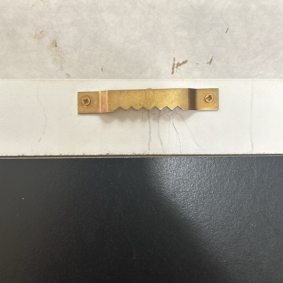 Hand painted blue crab picture in gorgeous white nautical frame - Picture 3 of 3